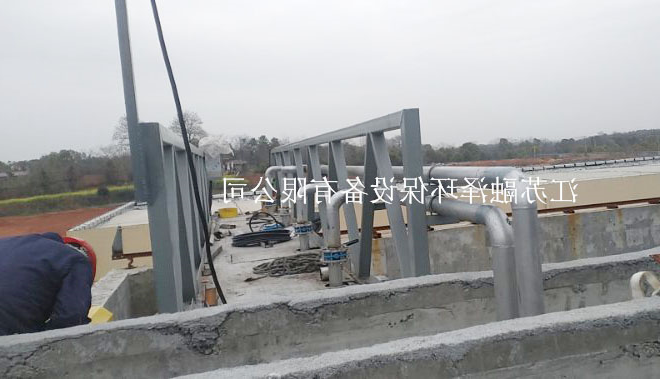 行车泵吸式吸泥机 行车泵吸式吸泥机